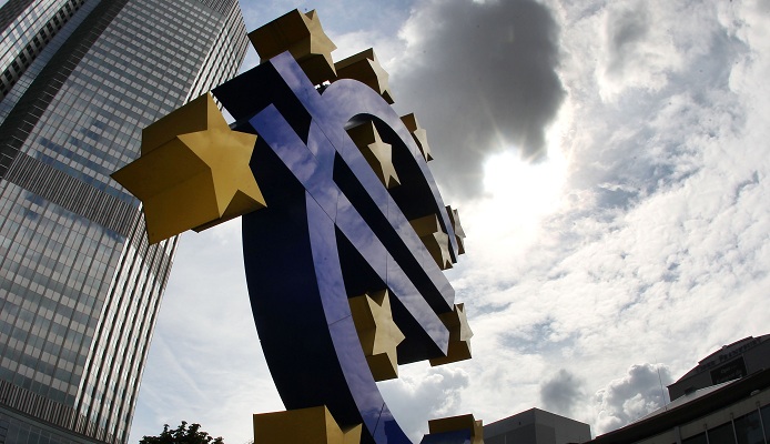 유럽중앙은행(ECB)이 올 하반기 양적완화 축소에 나설 것이라는 전망이 제기되고 있다.[사진=뉴시스]