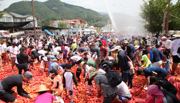 2018 화천 토마토축제의 모습. [사진=오뚜기 제공]
