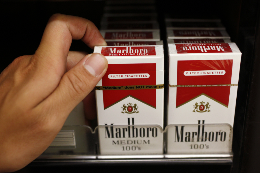 미국의 담배 회사 필립모리스는 사명을 ‘알트리아’로 바꾸고 종합 식품 기업으로 전환을 꾀했지만 실패했다.[사진=연합뉴스]