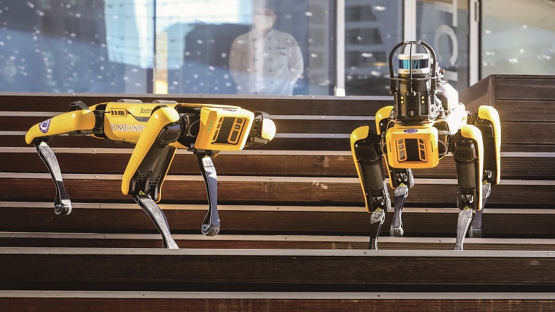 현대차그룹이 글로벌 로봇 기업 보스턴다이내믹스를 인수했다. 사진은 보스턴다이내믹스의 로봇 ‘스팟’.[사진=뉴시스]