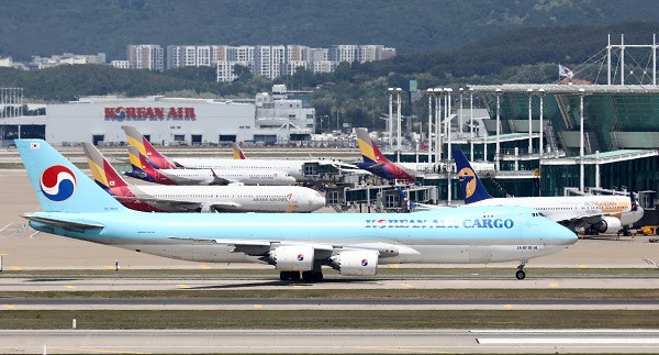 대한항공이 아시아나항공과의 통합에 가속도를 내고 있다.[사진=뉴시스] 