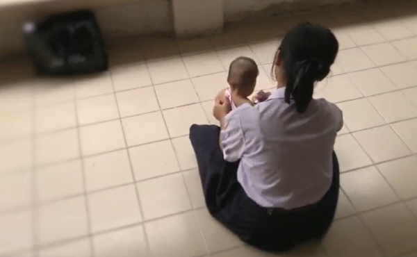 태국 정부가 임신한 학생을 강제로 퇴학‧전학시키는 것을 금지했다.[사진=뉴시스]