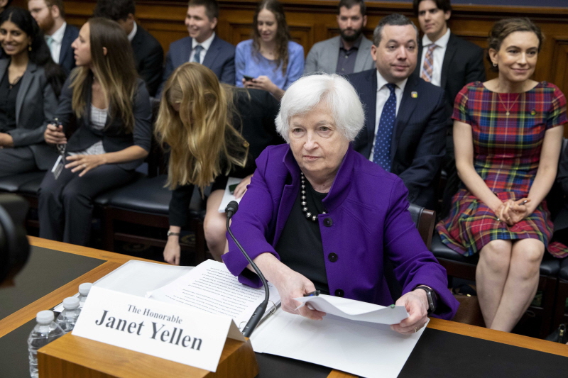 재닛 옐런 미 재무장관이 미국 은행의 추가 합병이 있을 것이라고 전망했다.[사진=뉴시스]