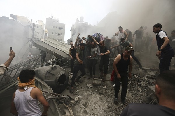 9일 이스라엘군이 팔레스타인 거주지인 가자지구 공습에 나섰다. [사진=뉴시스]