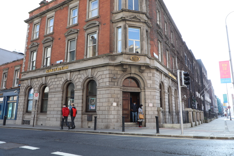 아일랜드 은행인 뱅크오브아일랜드는 2021년 지점 100여곳을 폐쇄했다. 더블린 뱅크오브아일랜드 본점 모습. [사진=뉴시스]