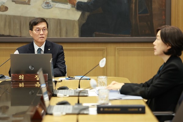 이창용 한국은행 총재가 지난 11일 금융통화위원회 회의를 주재하고 있다. [사진=뉴시스]
