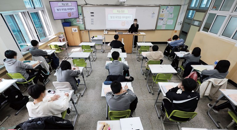 경기도의회는 학교사회복지사업 지원 조례안을 통과시켰다.[사진=뉴시스]