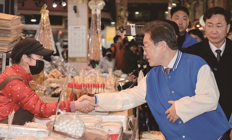 더불어민주당은 이번 총선에서 내건 공약을 얼마나 지킬까. [사진=연합뉴스]
