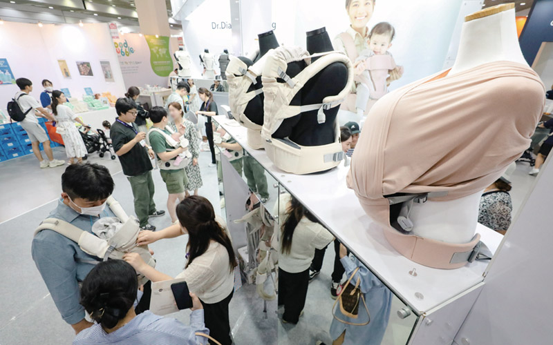 국민의힘은 저출생 관련 공약을 1호로 내세웠지만 재정 확보 방안은 내놓지 않았다.[사진=뉴시스]