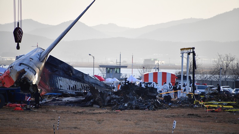 전남 무안국제공항에서 2024년 12월 29일 여객기가 추락하는 사고가 발생했다.[사진｜뉴시스]