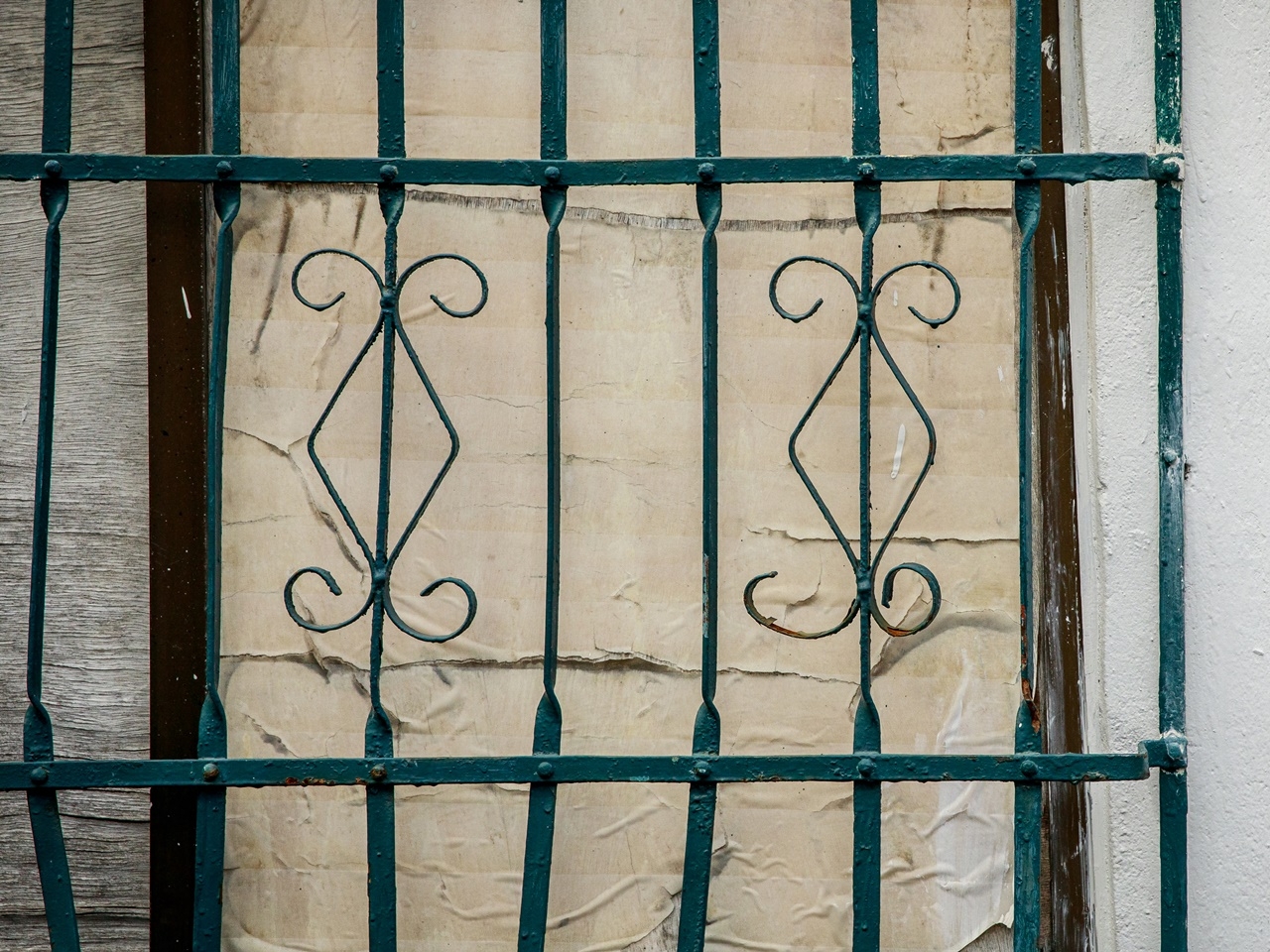 옛 방범창살의 다양한 문양. 마치 예술작품 같다. [사진 | 오상민 작가]