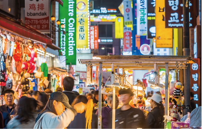 노점상의 자리는 생존의 다른 말이다. [사진 | 뉴시스] 