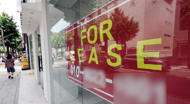 빈 건축물이 갈수록 늘고 있다. 높은 임대료는 그 원인 중 하나다.[사진｜뉴시스]