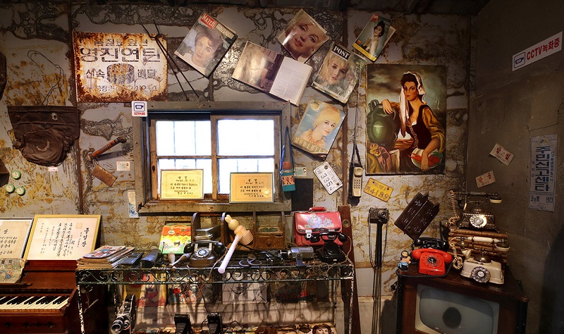 저자는 아날로그와 디지털을 모두 겪은 1960~1970년대생을 낭만 세대라 정의했다.[사진 | 연합뉴스]