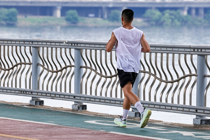 이 책은 저자가 마라톤 강국 에티오피아에서 직접 훈련하며 고찰한 달리기의 본질을 담았다.[사진 | 연합뉴스]