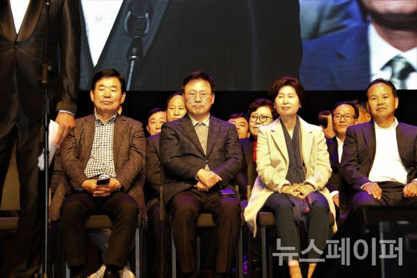 김진표 의원(좌측부터), 박광온의원, 백혜련 의원이다.(사진=김현섭 기자)
