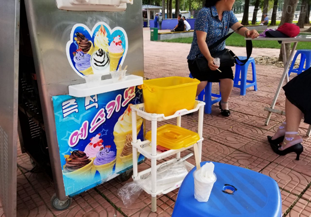 북한의 아이스크림 – 에스키모 매대