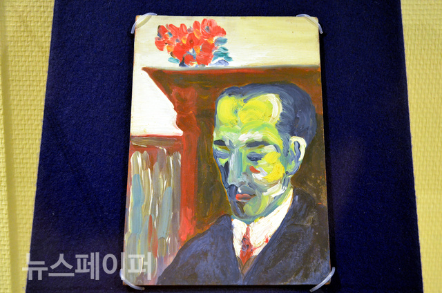 다자이 오사무가 그의 친구 히레자키 준을 그린 유채화[출처=아사히 신문]