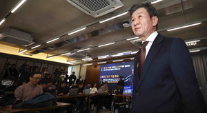 축구협회, FIFA, 미국, 그리고 불공정 논란... 월드컵은 왜 관심서 멀어졌... - 뉴스 썸네일 이미지