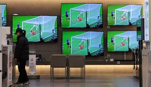 누가 TV 보나 싶었는데... 삼전·LG TV 역주행의 비밀 [시크한 분석] - 뉴스 썸네일 이미지
