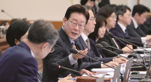 200조 미래대응기금… ‘쌈짓돈 나눠먹기’ 말고 국가채무 갚아야